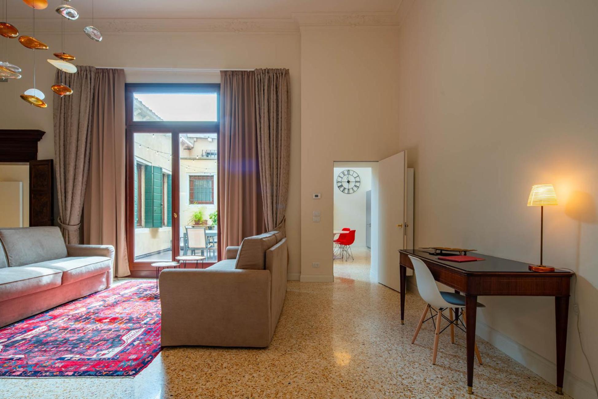 Ca' Longo Palace Damasco Apartment *